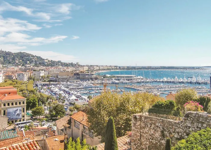 For Two Close To The Beaches Of Apartment Cannes